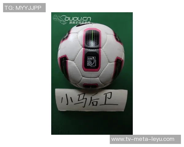 探索Nike足球衣的科技与设计如何提升球员表现与场上风格 探索Nike足球衣的科技与设计如何提升球员表现与场上风格