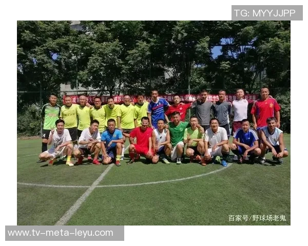 足球运动员离婚背后的故事与影响揭示职业生涯与家庭生活的艰难平衡